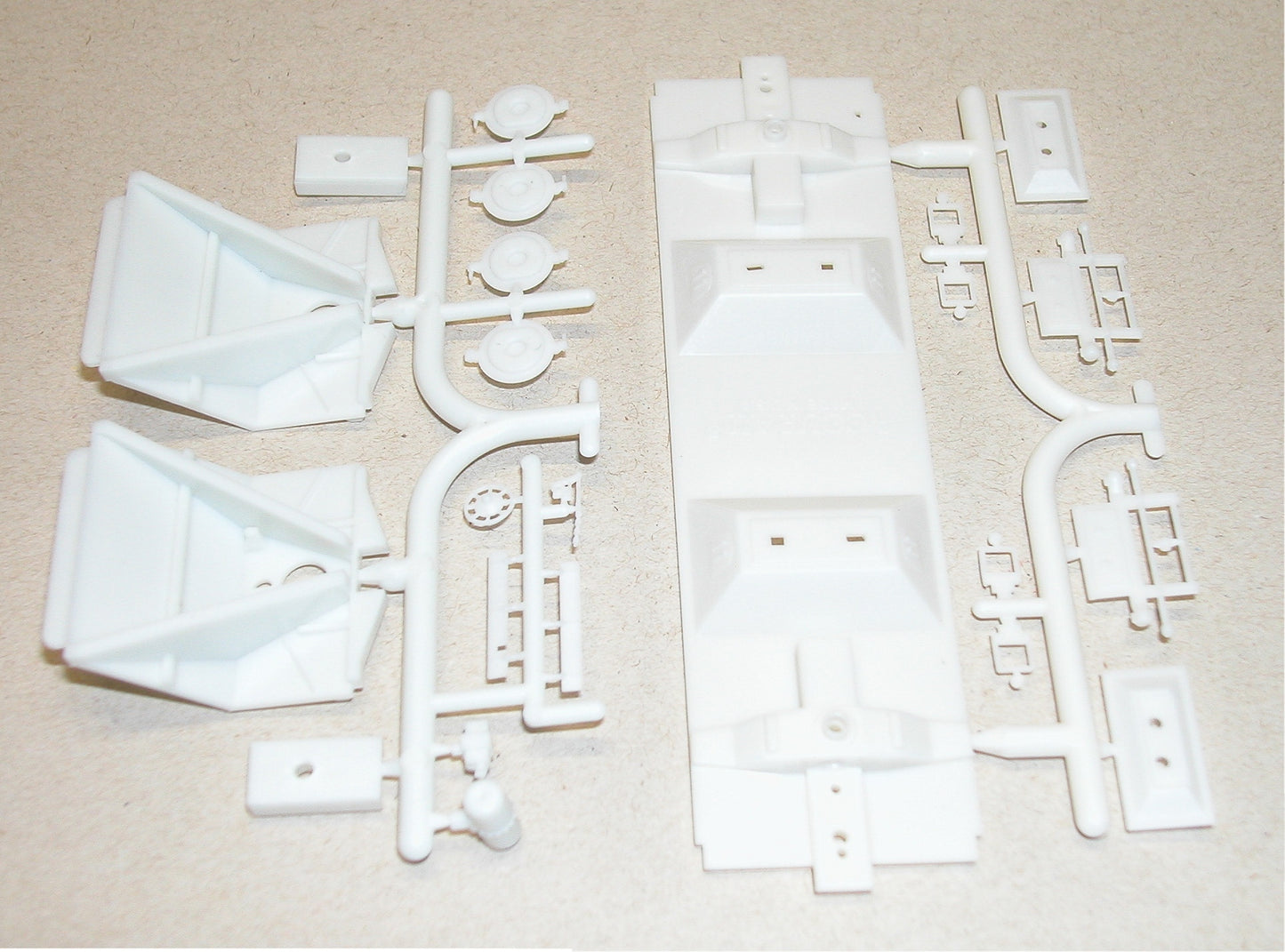 129 2-Bay ACF Hopper Underframe