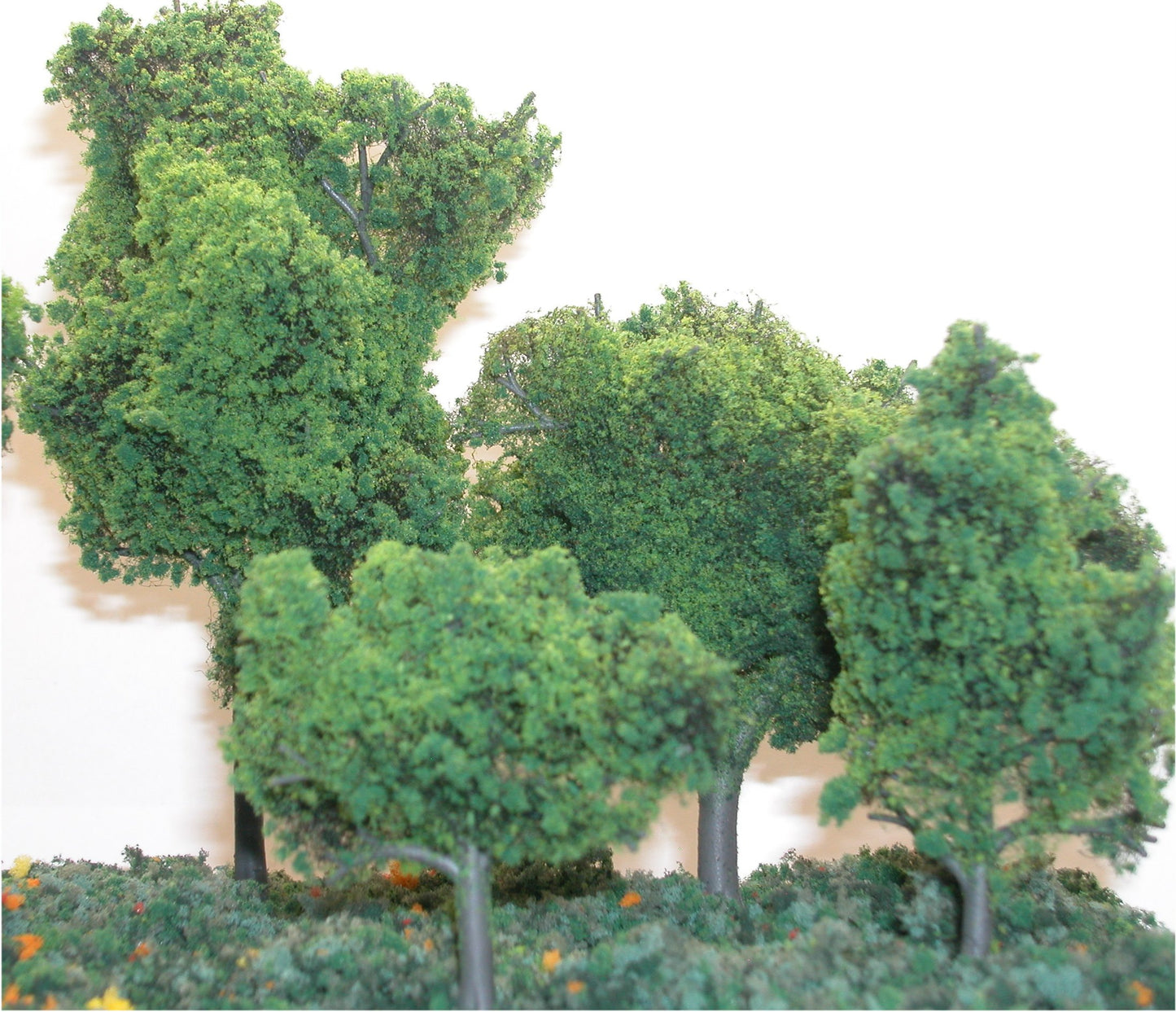 6002 Tall Deciduous Tree Kit (24 Medium Trees)