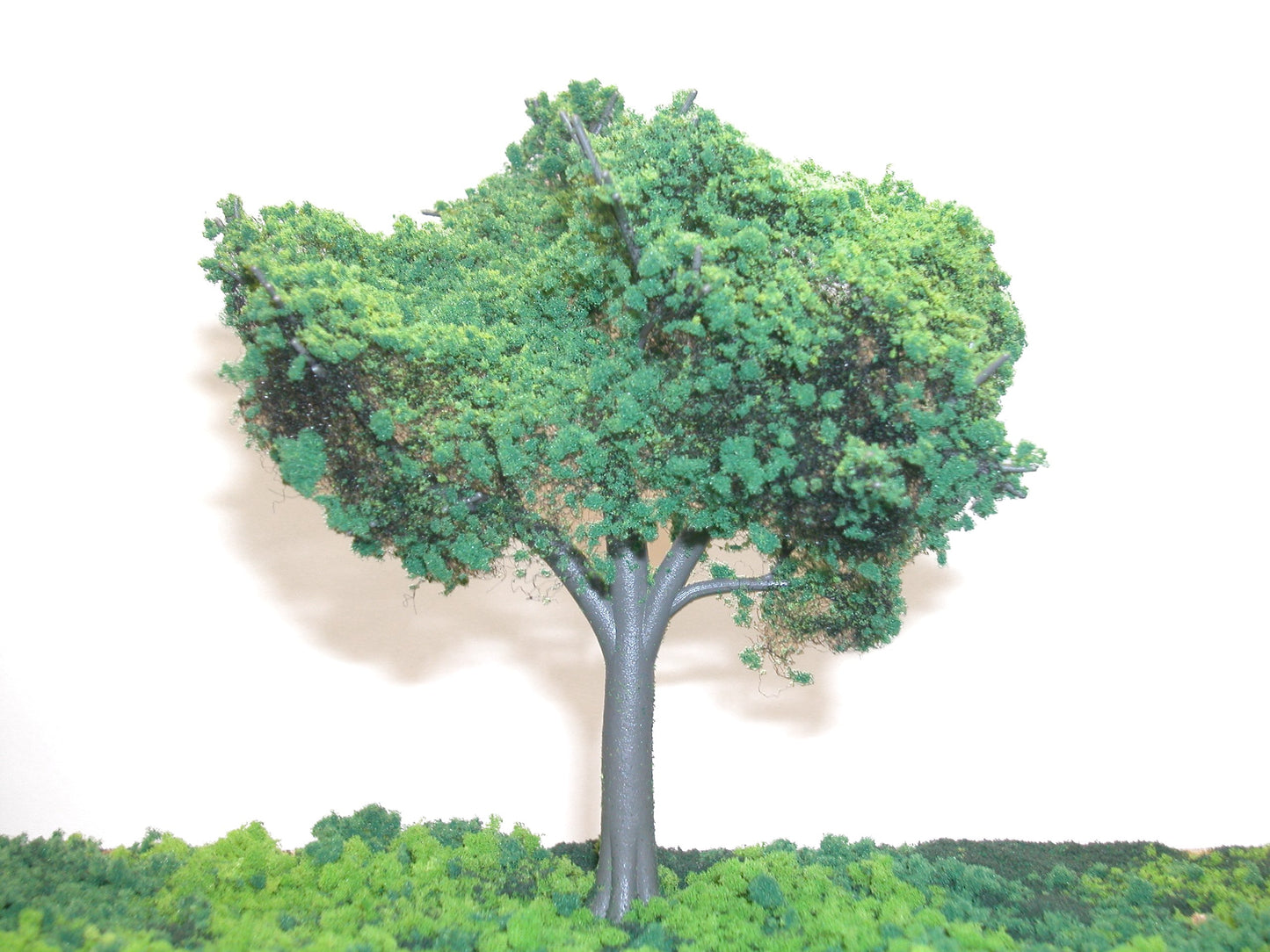 6103 Broad Deciduous Tree Kit (8 Large Trees)